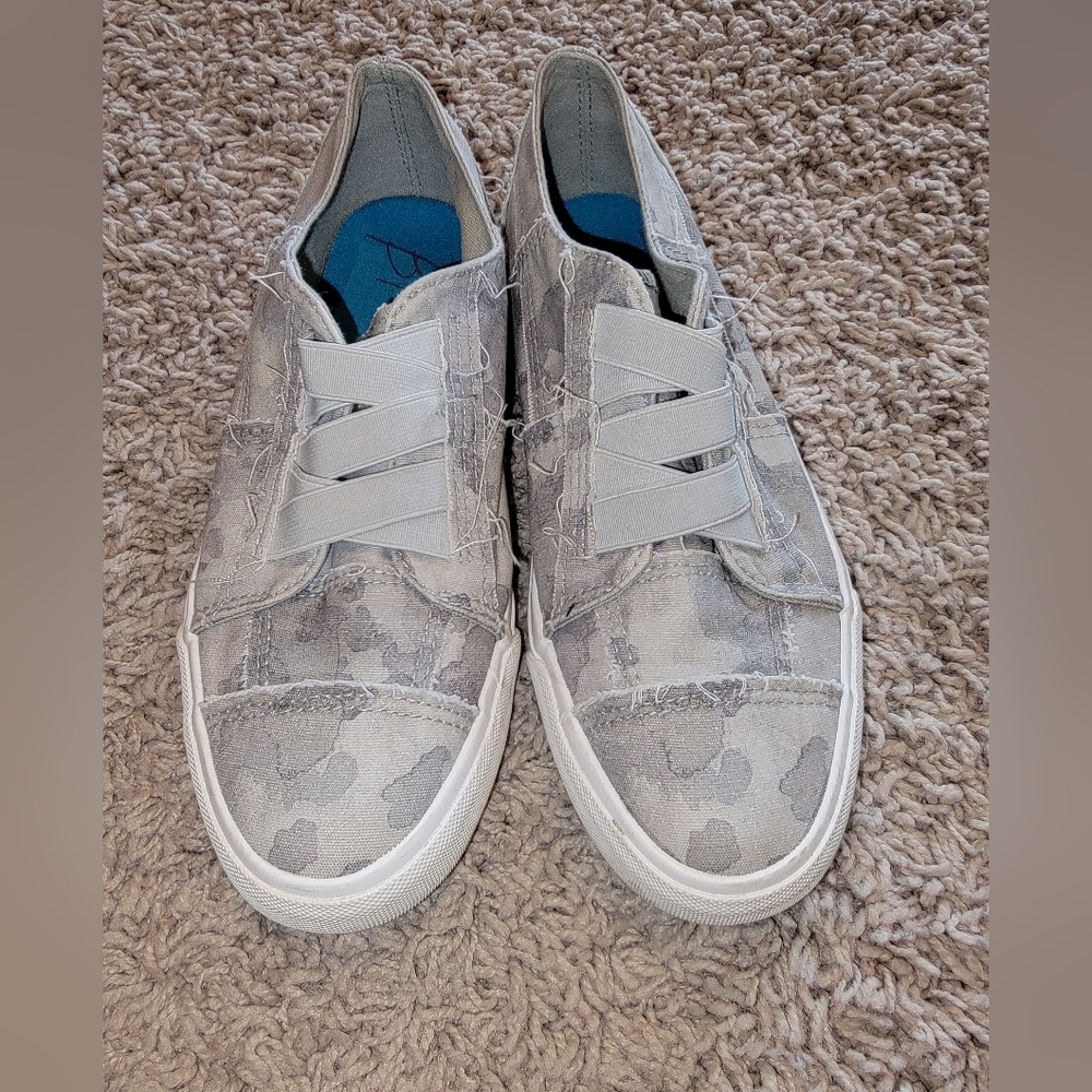 Blowfish camo shoes size 7 1/2
